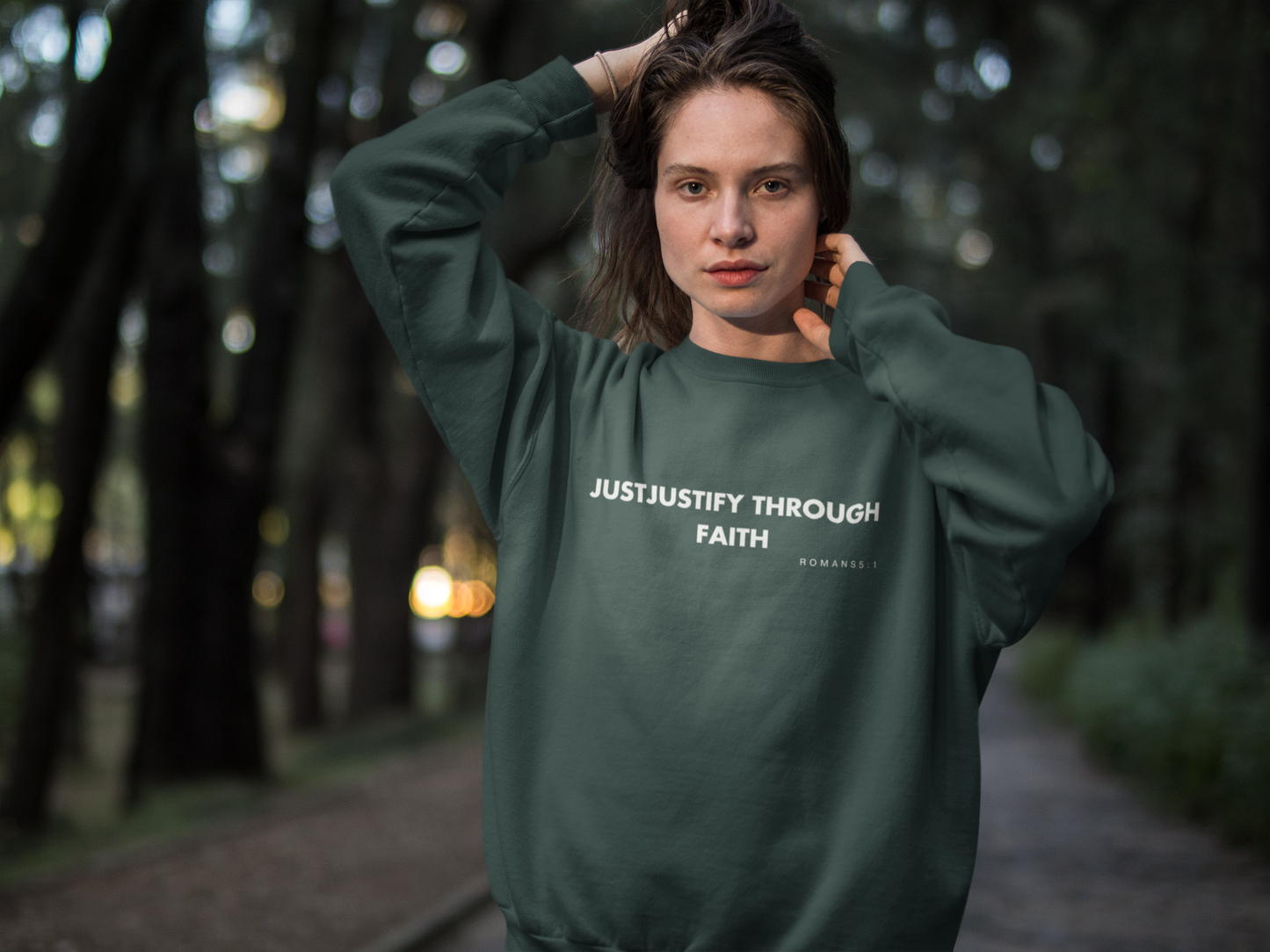 WOMEN'S CREWNECK SWEATSHIRT